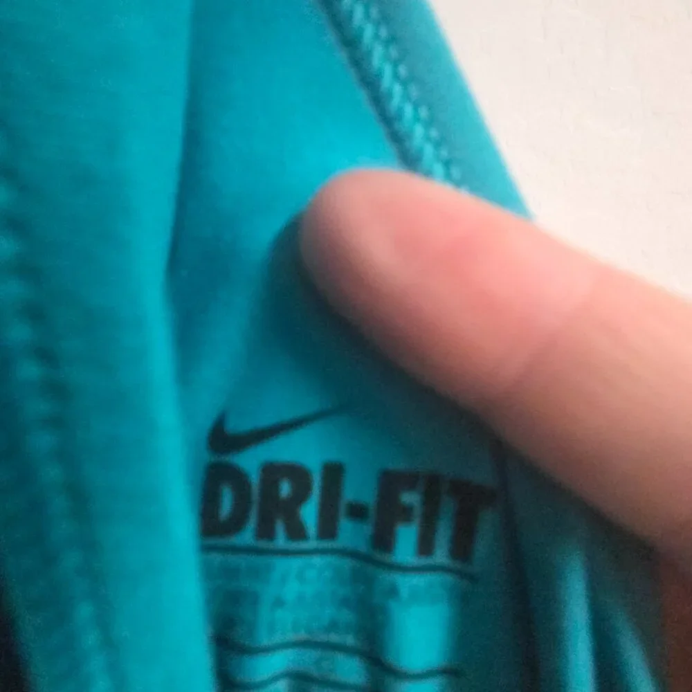 Teal Nike Dri-Fit Tank top-Woman's Small-Athletic‎ Wear-Fitted Trendy